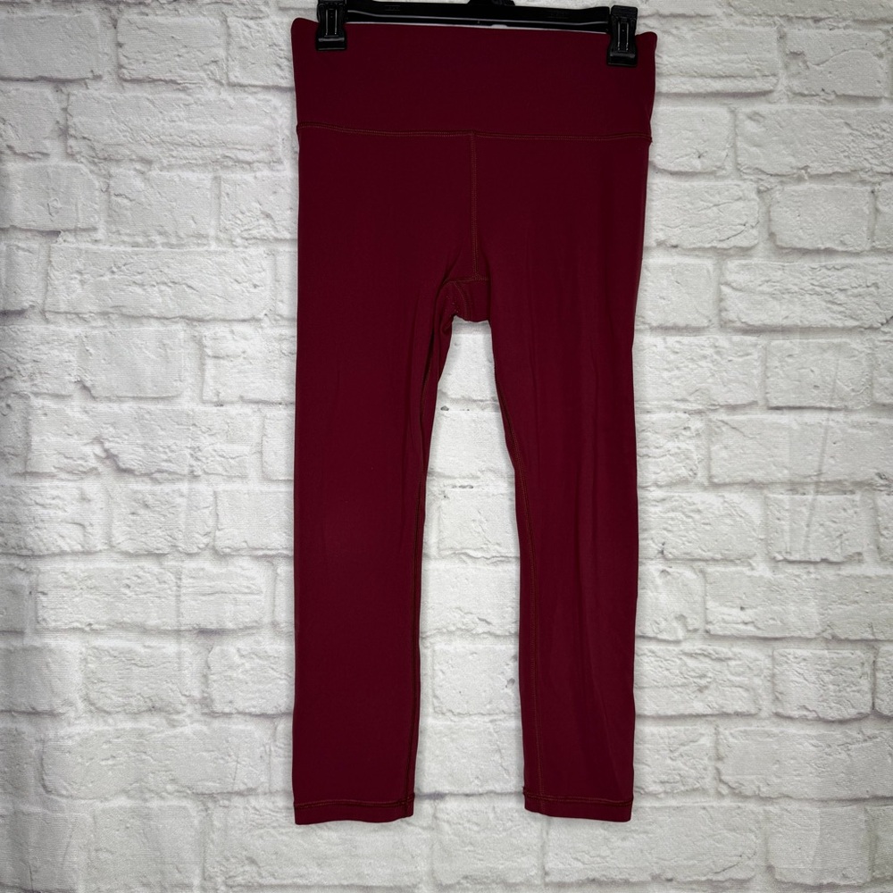 Athleta Elation Capris - Burgundy Performance Leggings - Size: S